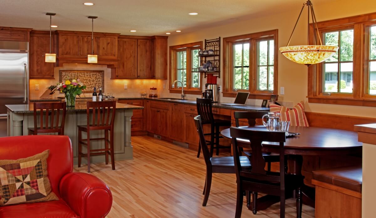Dura Supreme Craftsman kitchen design by Kristen Peck of Knight Construction Design, Inc., Minnesota.